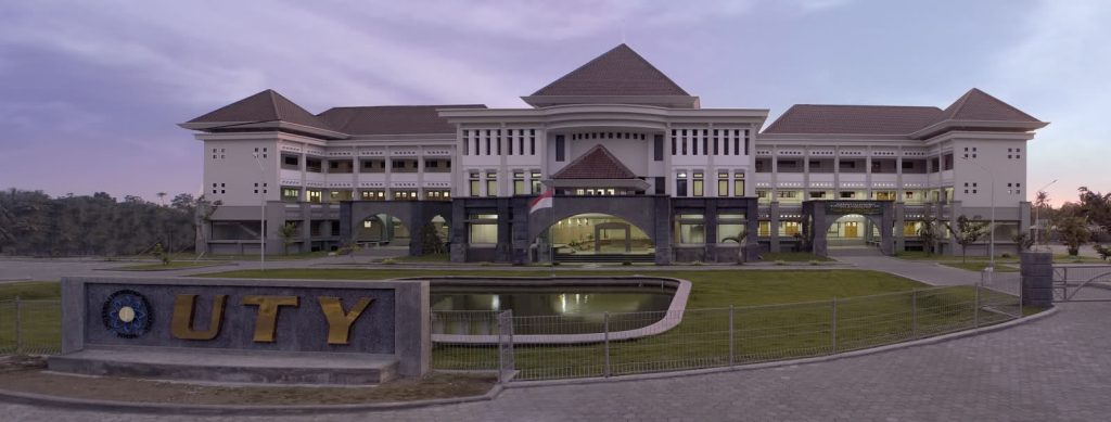 Universitas Teknologi Yogyakarta (UTY)